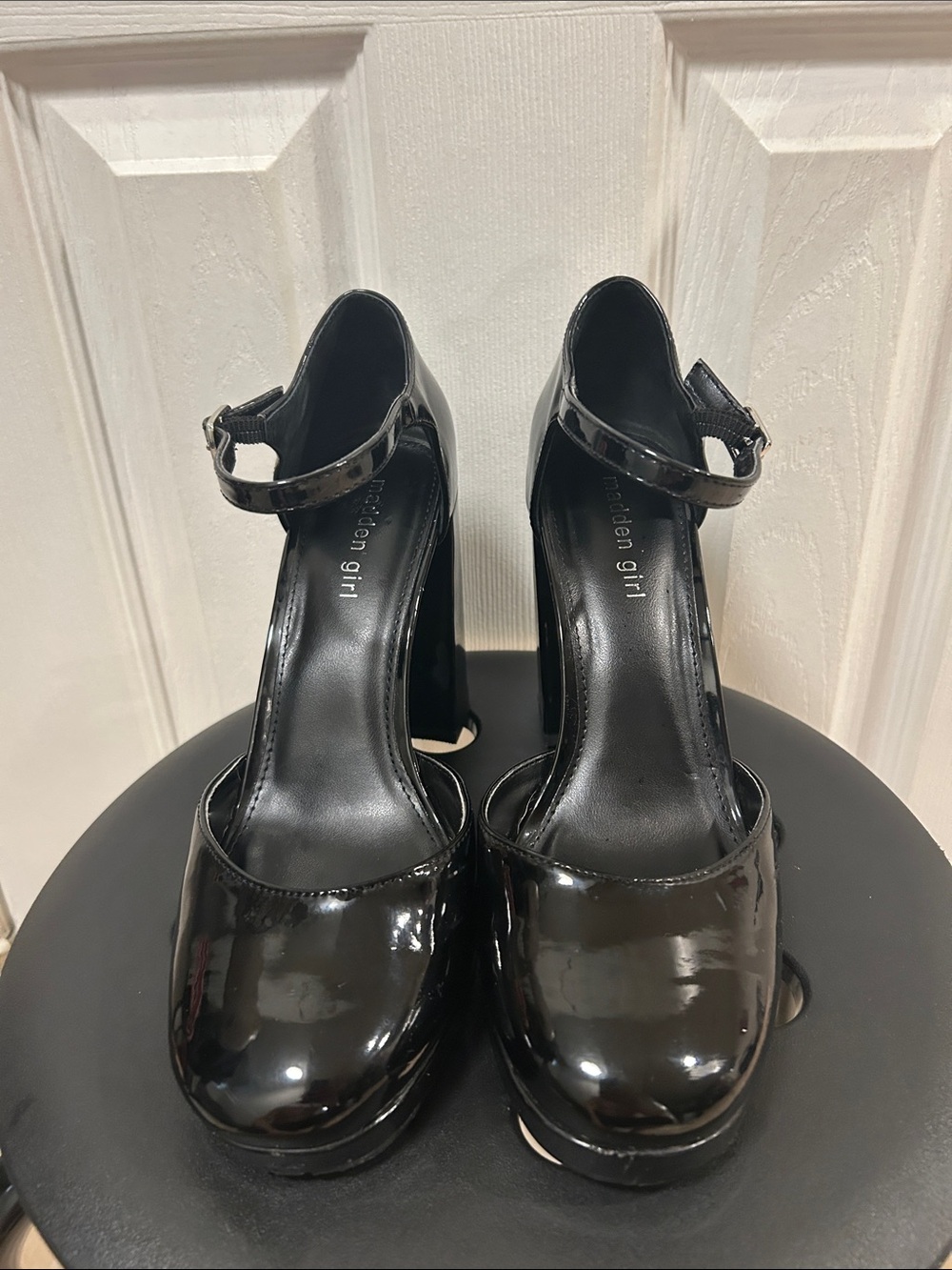 Madden Girl Patent Heels Size 8.5 - Picture 3 of 9